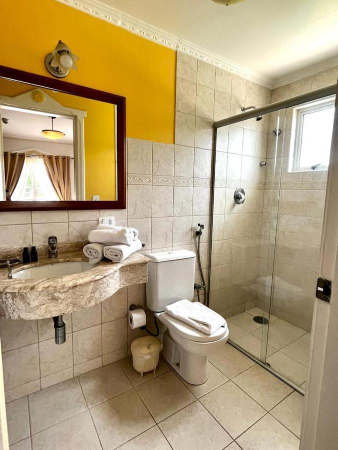 Pensão Dom Alfredo Jose 3*